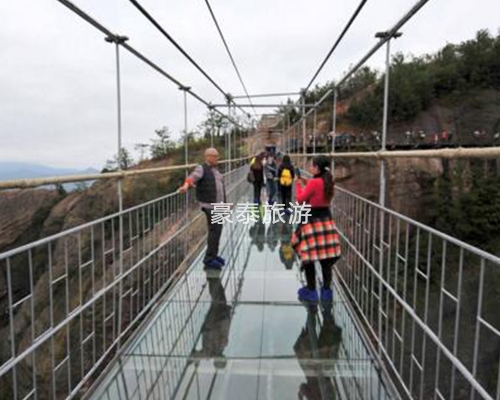 哈尔滨玻璃吊桥